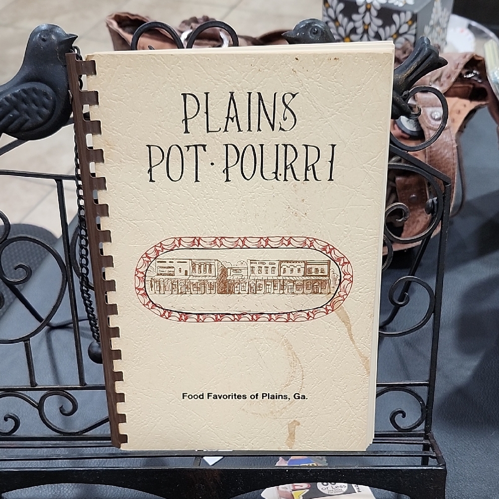 VINTAGE 1977 "PLAINS POT-POURRI" COOKBOOK
